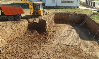 Рытье котлованов под фундамент в Твери – цена от 2625 руб. за м3 | 2Землекопа-Твр