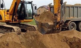 Выкопать яму экскаватором в Твери от 945 руб. - 2Землекопа-Твр